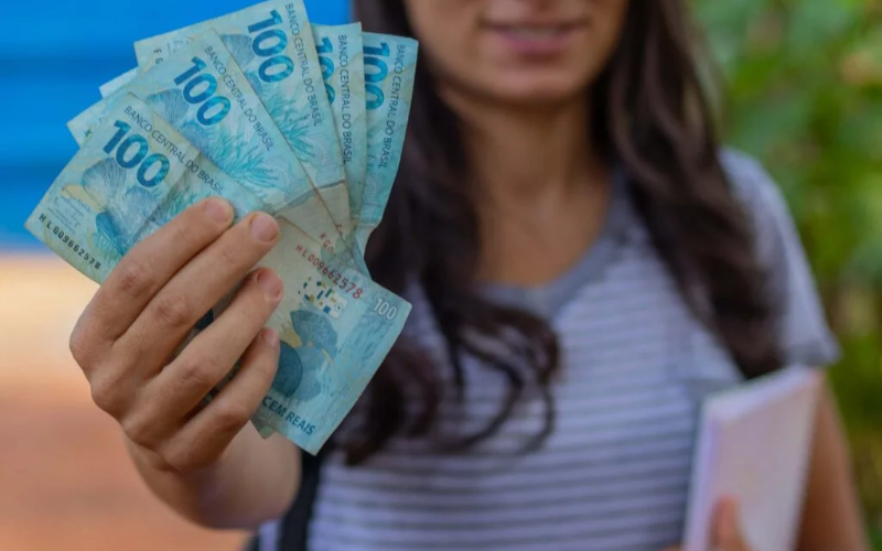 Como funciona o Programa Família Carioca e quem pode participar