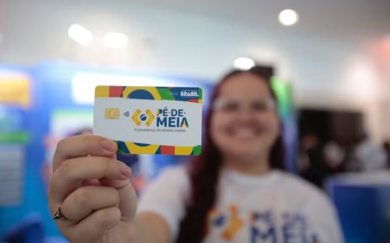 Programa Pé-de-Meia: até R$9.200 para concluir o Ensino Médio